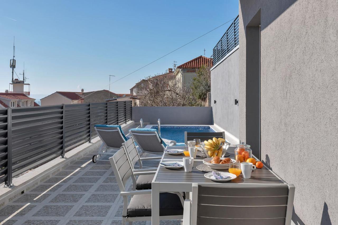 Apartment Lotte With Private Pool In The City Center! Makarska Eksteriør billede