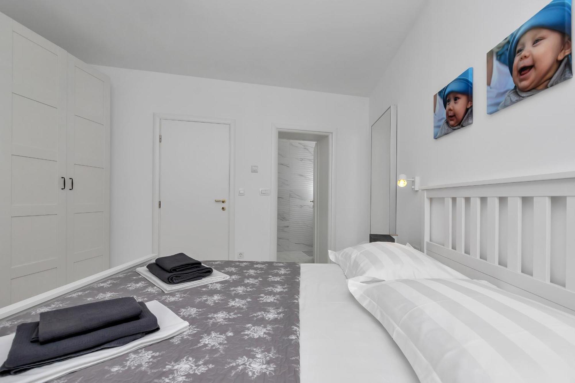 Apartment Lotte With Private Pool In The City Center! Makarska Værelse billede